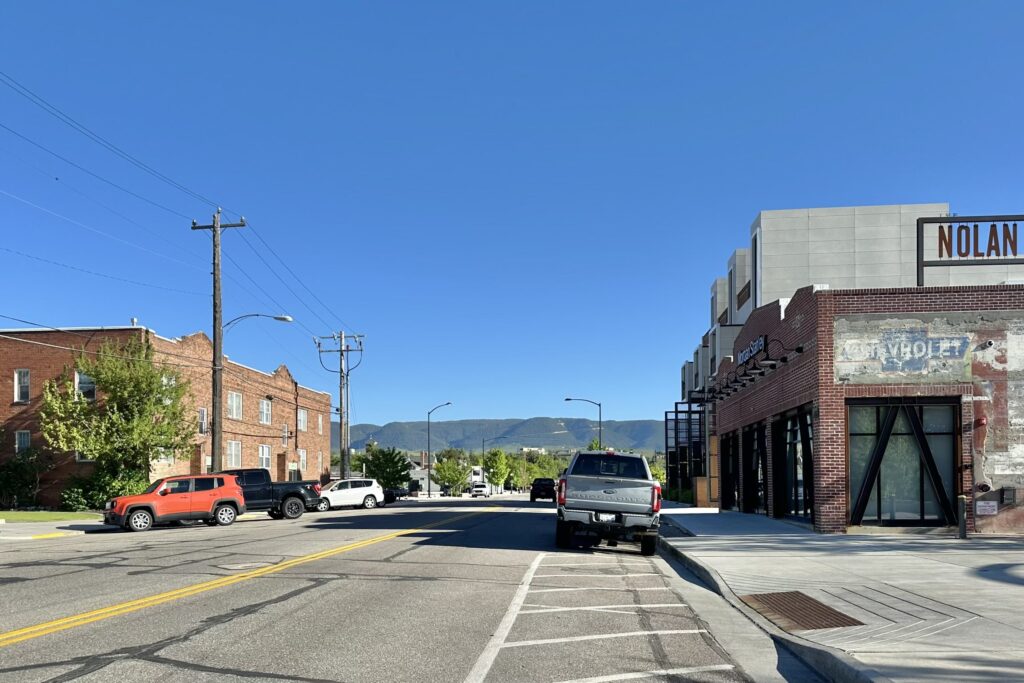 Commercial Collections in Wyoming